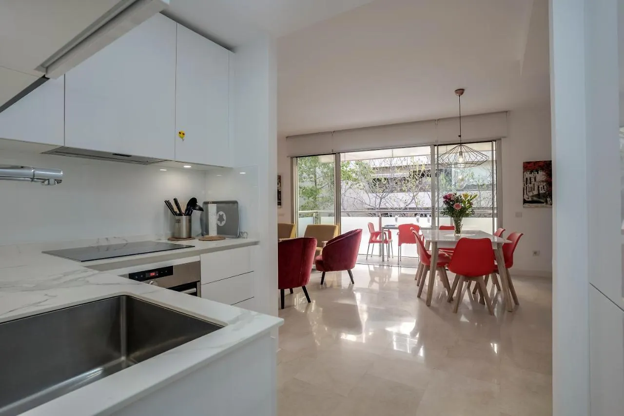 Modern Apartment Next The Beach Marbella
