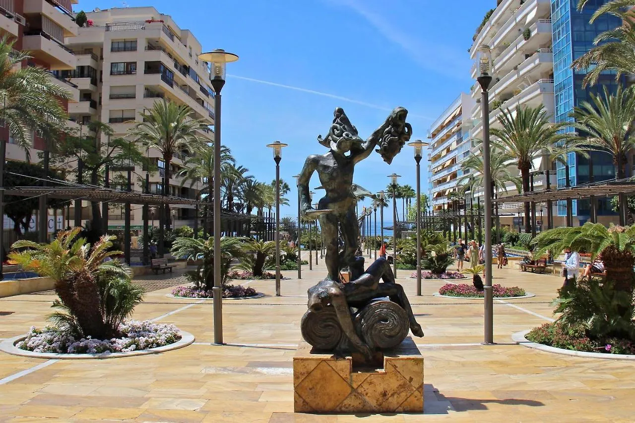 Modern Apartment Next The Beach Marbella